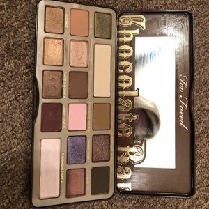 Too faced chocolate bar palette